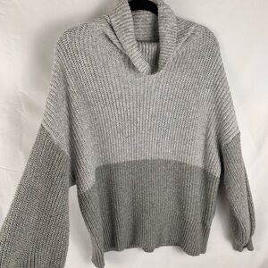 American Eagle Outfitters Gray Colorblock Turtleneck Sweater